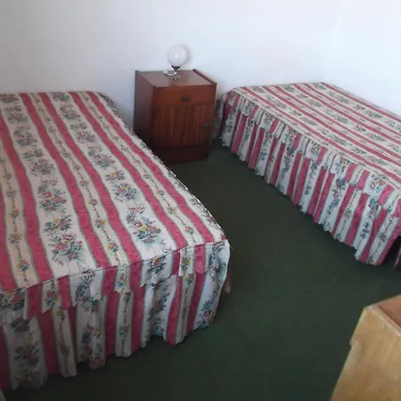 Residencial Galo D'ouro 게스트하우스 3*