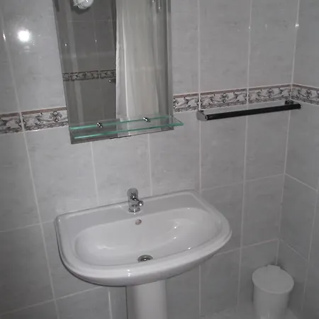 Residencial Galo D'ouro 3* 카민하